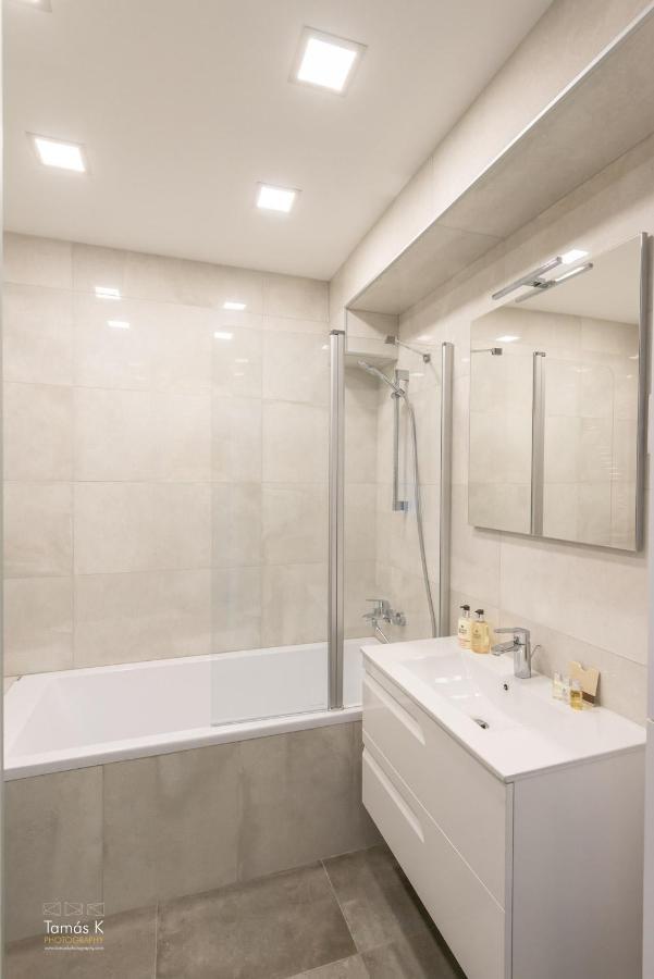 בודפשט Imperial Suite With Basilika And Castle View Need Reservation For Free Parking מראה חיצוני תמונה